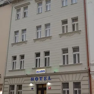 Otel Aladin, Prag
